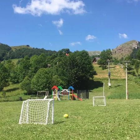 Studeno Vrelo Chalet *